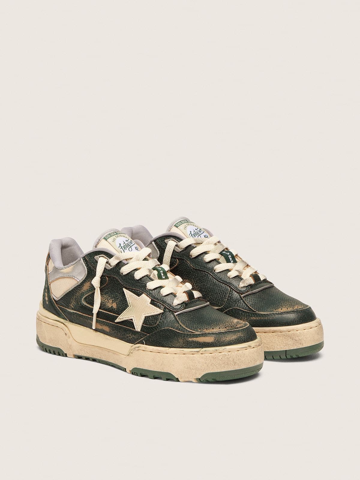 Golden Goose - Forty2 de Mujer de piel verde y nailon crema con estrella de TPU y refuerzo del talón de piel plateada in 