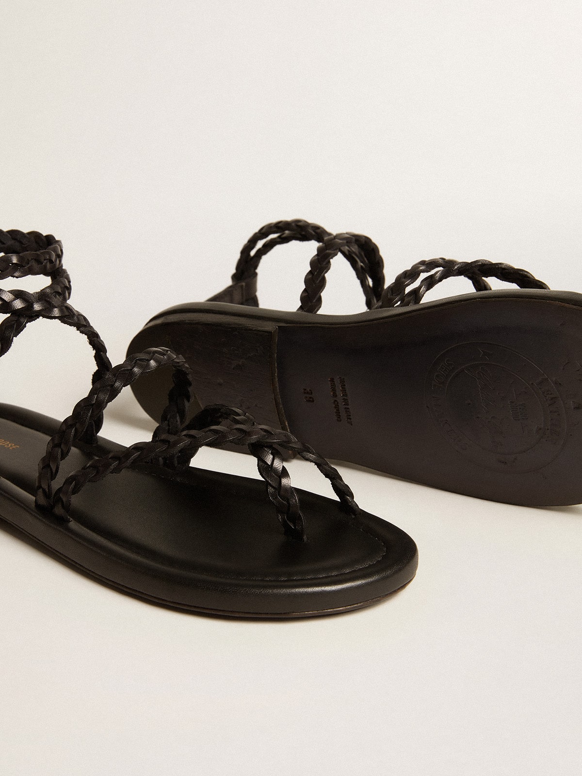 Golden Goose - Penelope flat sandals in black leather in 