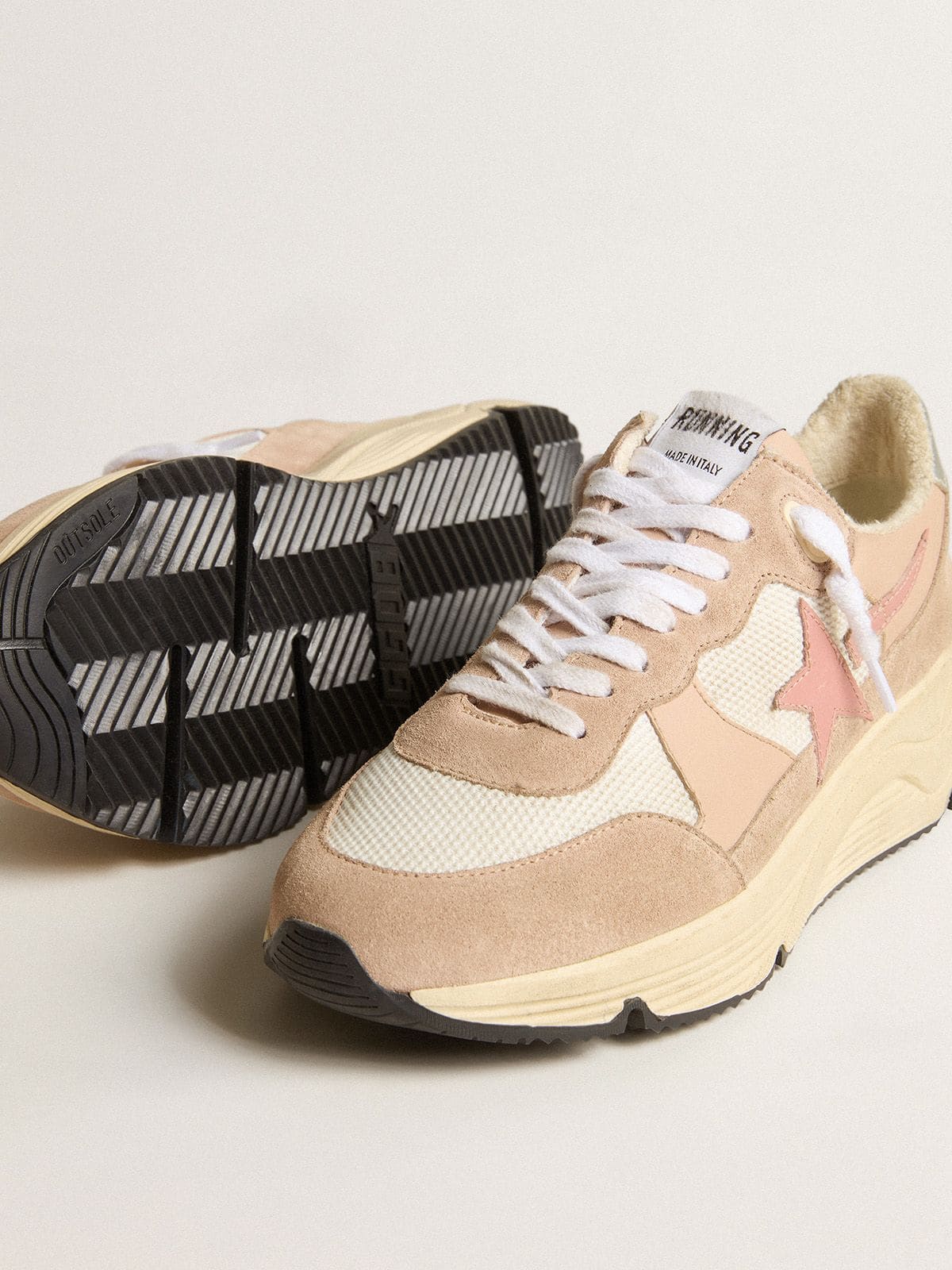 Golden Goose - Running Sole pour femme en résille et daim avec étoile rose et contrefort argenté in 