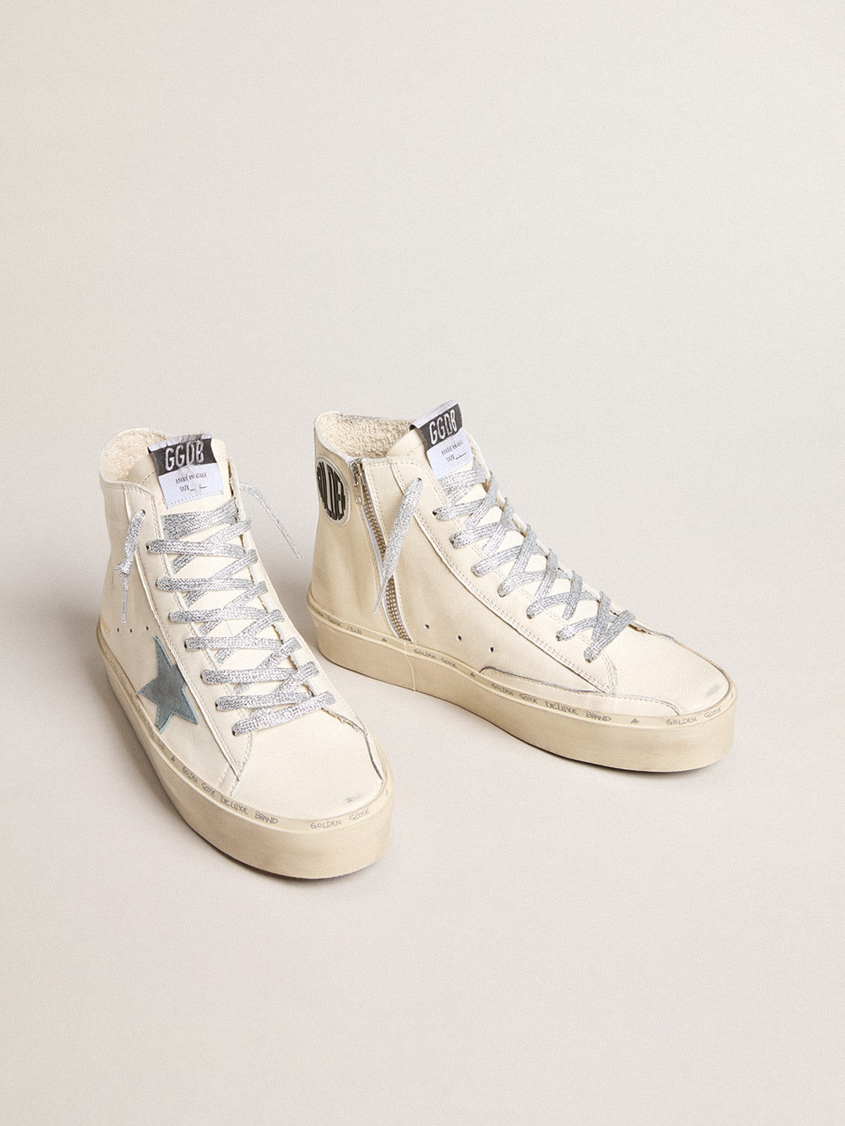 Francy Penstar in white nappa leather with powder-blue suede star 