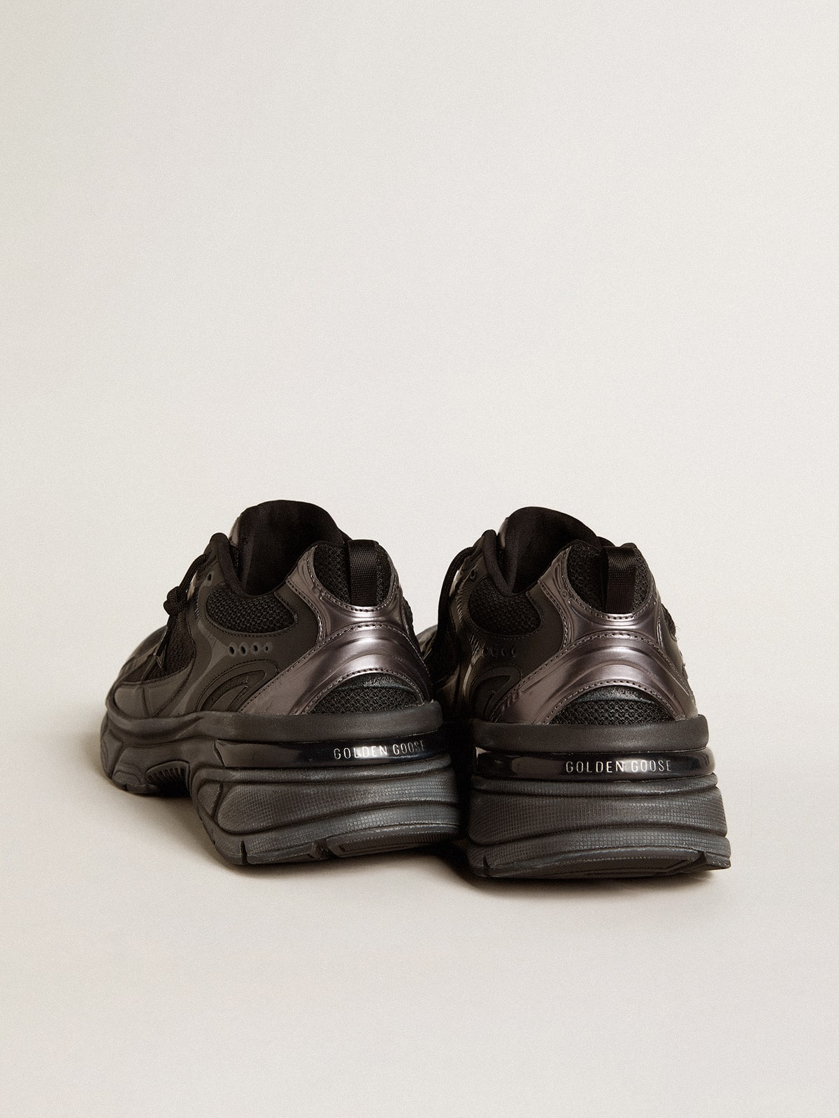 スニーカー Golden Goose Sneakers & Slip-On (GWF00724 F00733015765) Golden Goose Sneakers & slip-on | The Fashion Square