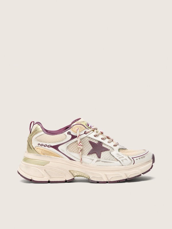 Single-breasted-oversize-jacket-in-white-with-silk-effect-and-embroidery