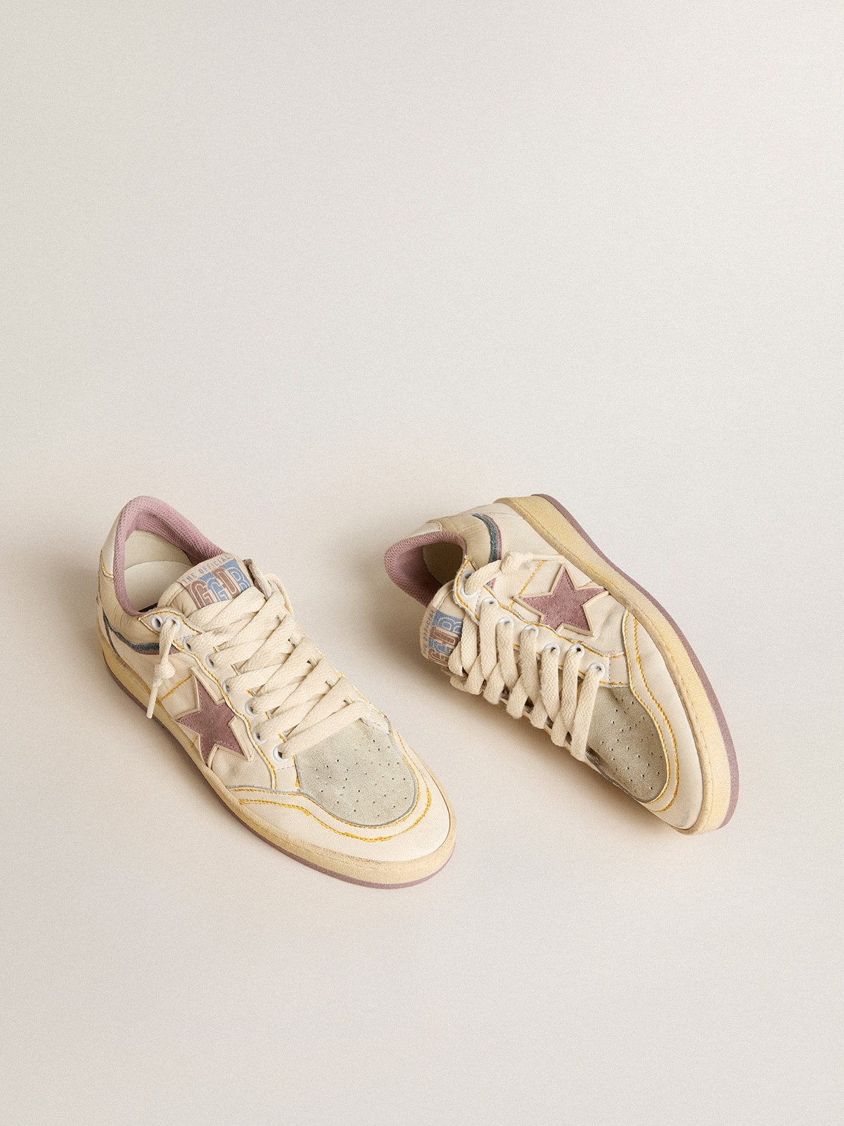 Golden Goose - Ball Star Donna in nappa con stella in TPU malva e talloncino in pelle in 