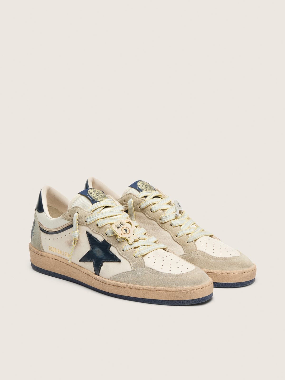 Women&rsquo;s Ball Star LTD in white leather and light grey suede with dark blue star Skins