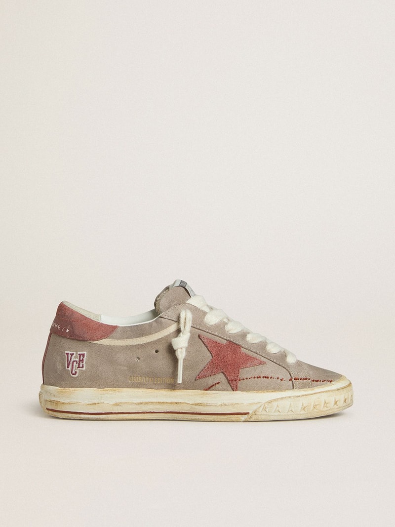 Super-Star LTD pour femme en cuir velours gris avec &eacute;toile et contrefort en cuir velours cir&eacute; rouge