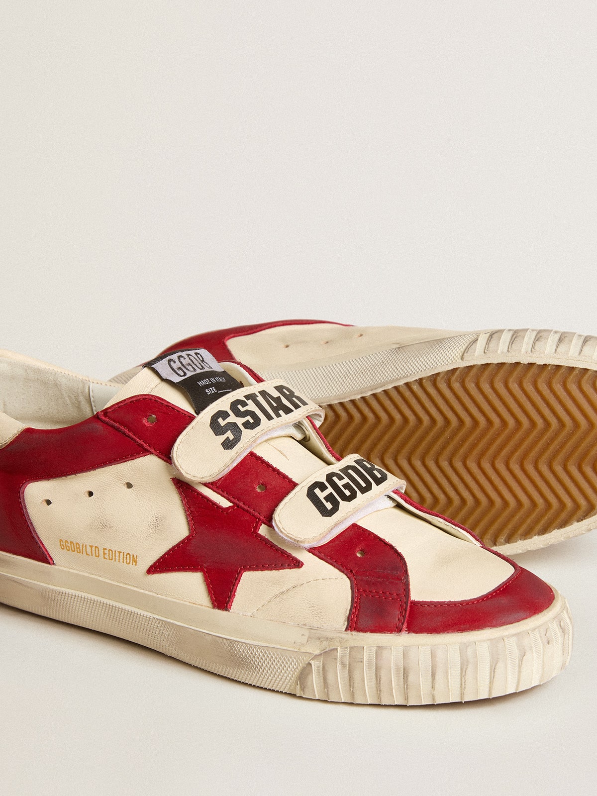 Golden Goose - Old School in nappa with red nubuck star and nappa heel tab in 