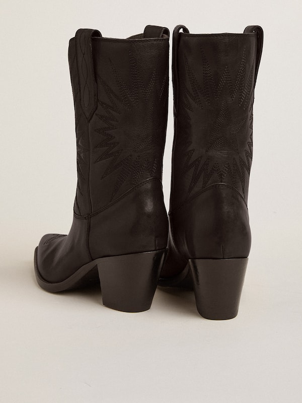 Golden Goose - Women's low Wish Star boots in black leather with star embroidery in 