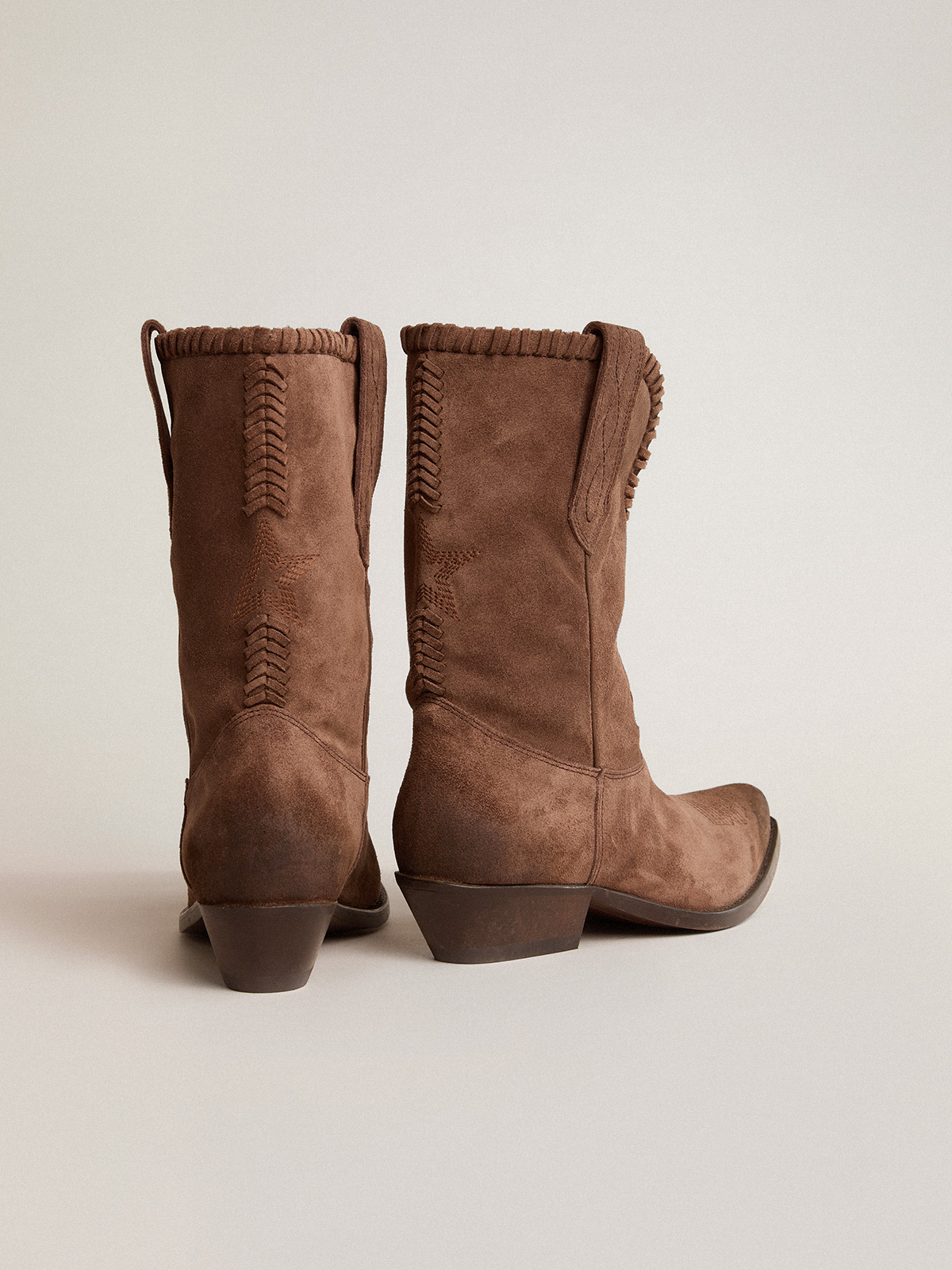 Golden Goose - Bottes basses pour femme en daim lavé marron foncé in
