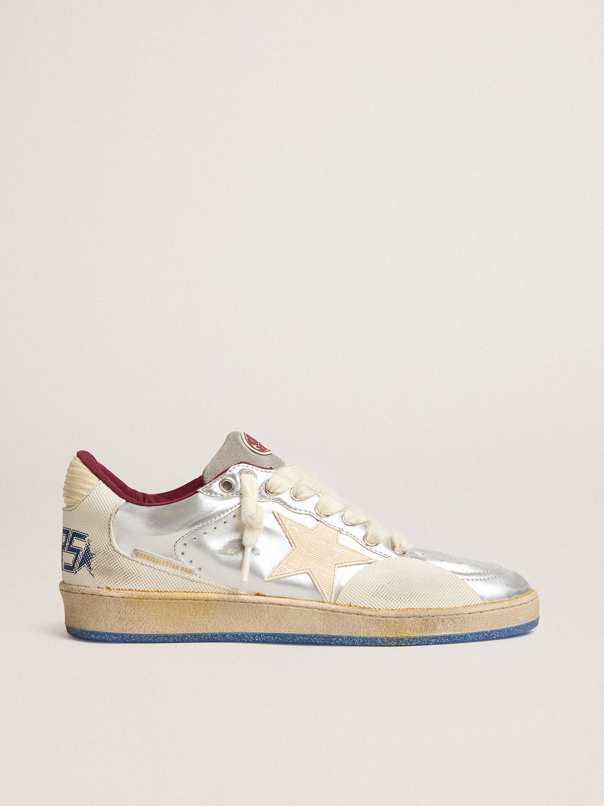 Golden Goose - Ball Star Pro Donna in pelle laminata argento e stella color panna in 