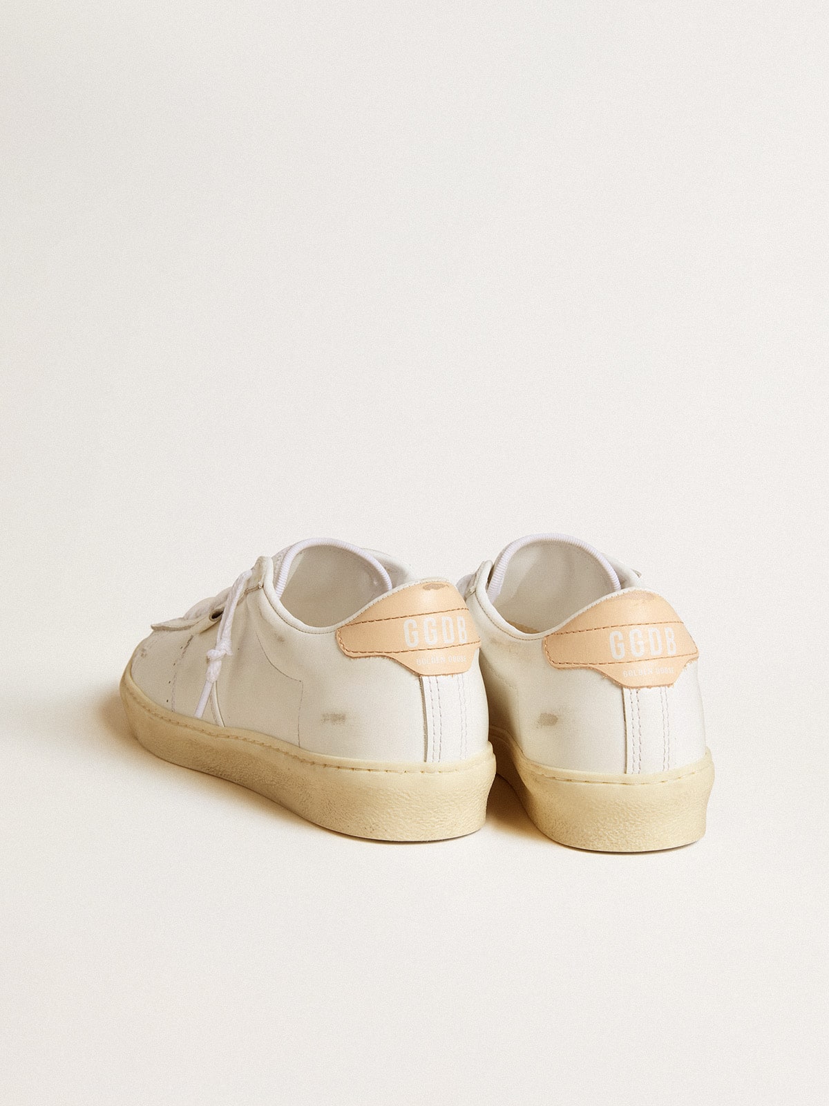 Matchstar in leather with peach pink heel tab | Golden Goose