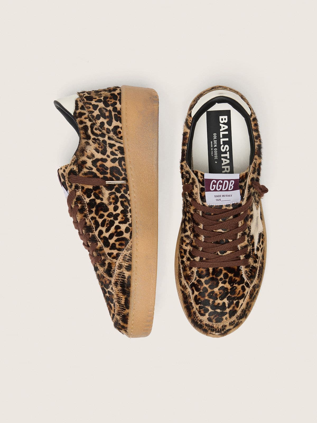 Golden Goose - Ball Star レディース レオパード柄ポニースキン レザースター（プラチナ）＆ヒールタブ（ホワイト） in 