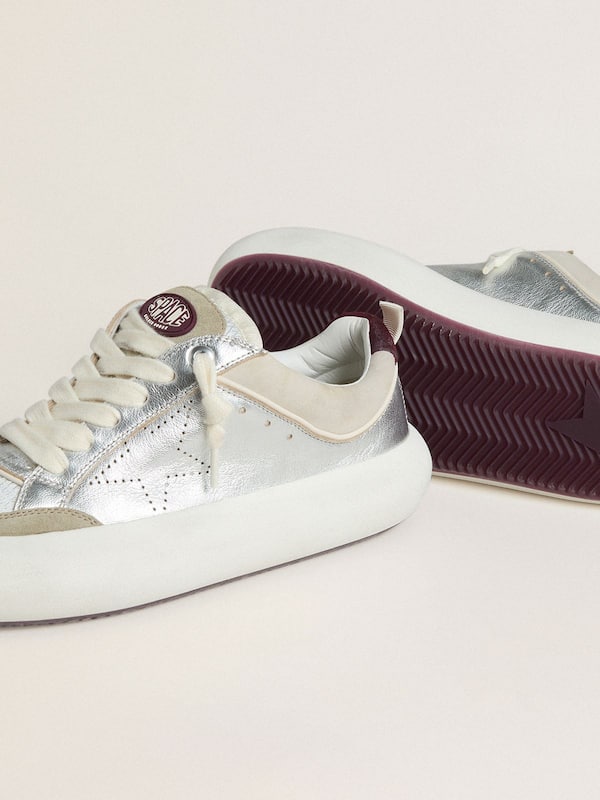 Women&rsquo;s Space-Star Cube in ice-gray and silver leather with burgundy heel tab