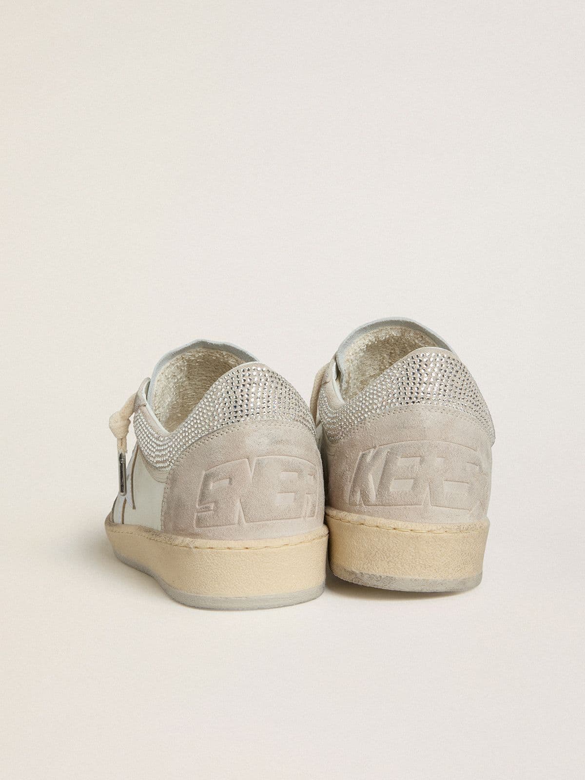 Golden Goose - Ball Star Feminino LTD de napa e suede com estrela de couro prateado e cristais Swarovski in 