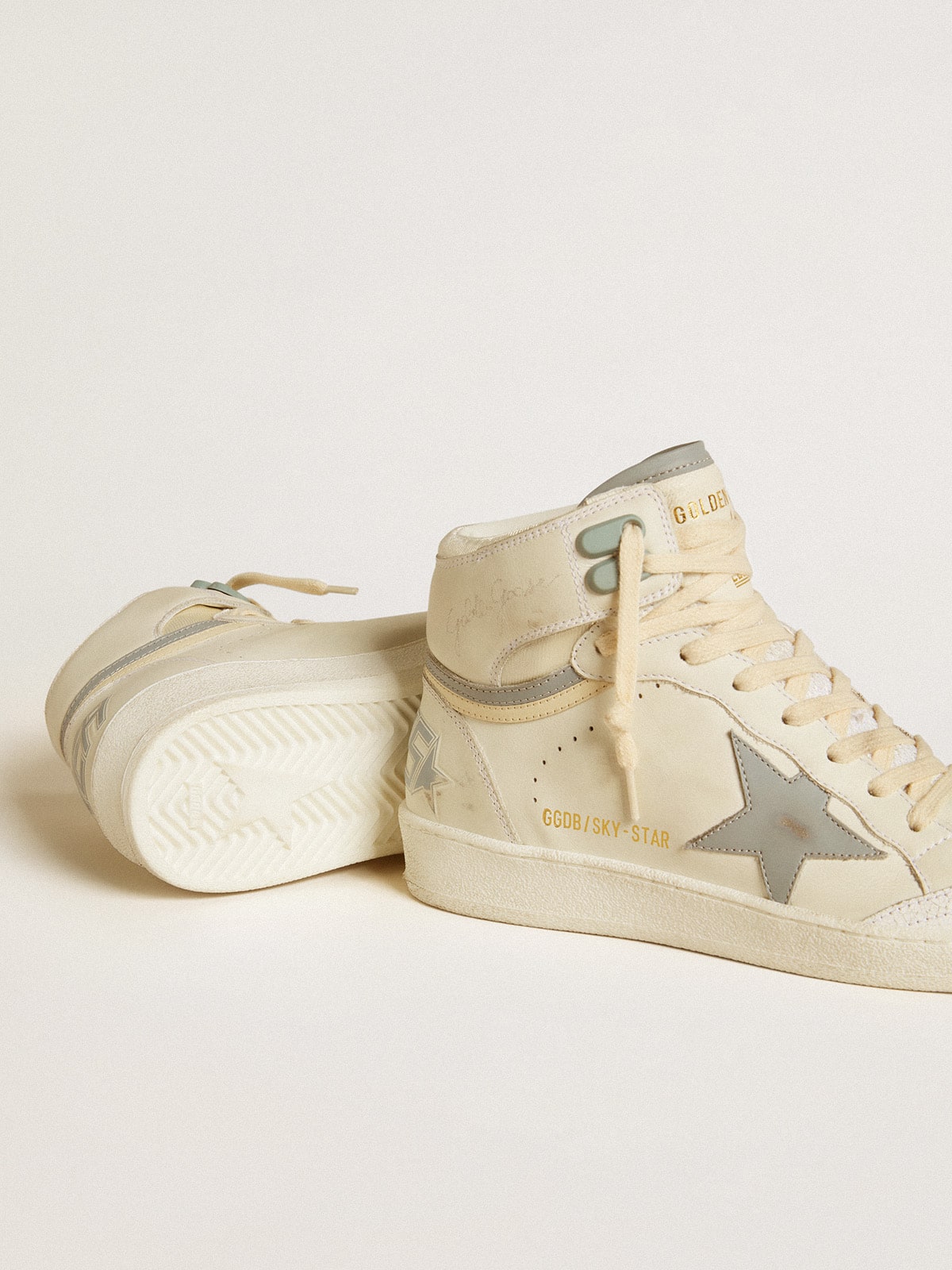 Women's Sky-Star in leather with light blue leather star and