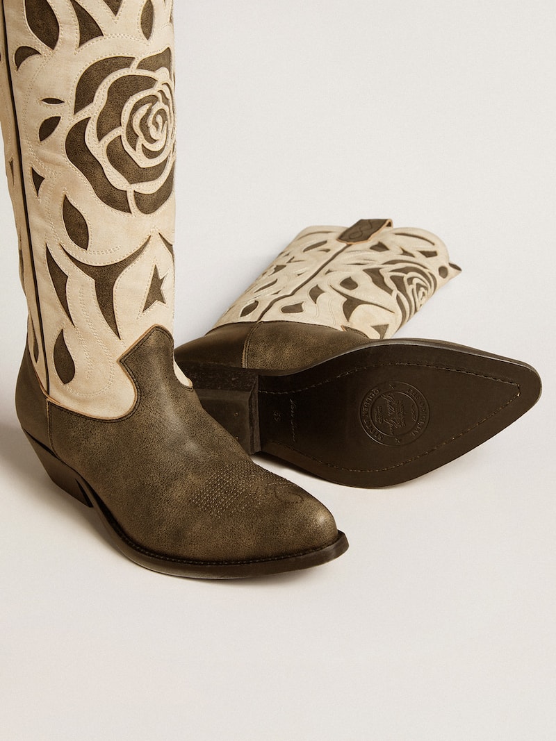 Golden Goose - Stivali Wish Star in pelle nera e bianca con rosa e stella a intarsio in 