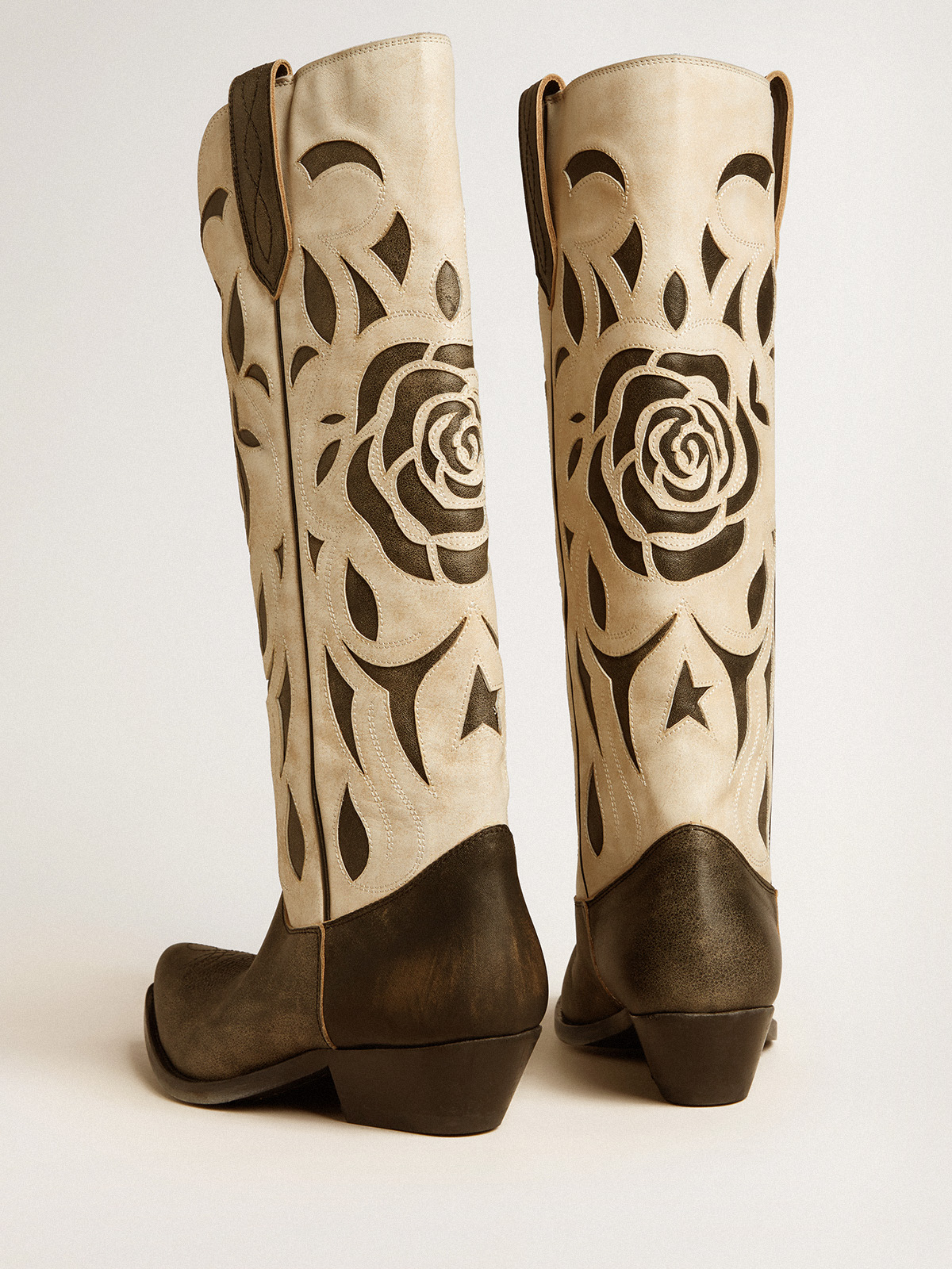 Golden Goose - Botas Wish Star de piel negra y blanca con rosa y estrella insertadas in