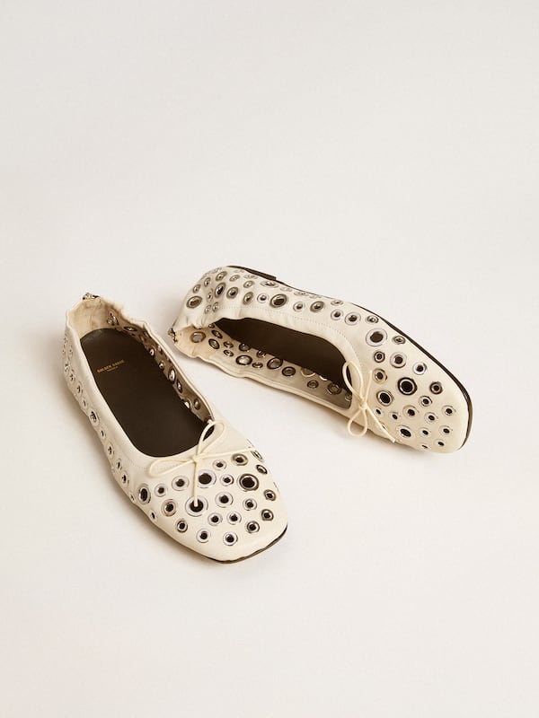 Golden Goose - Amy ballet flats in white nappa leather with silver colored studs  in 