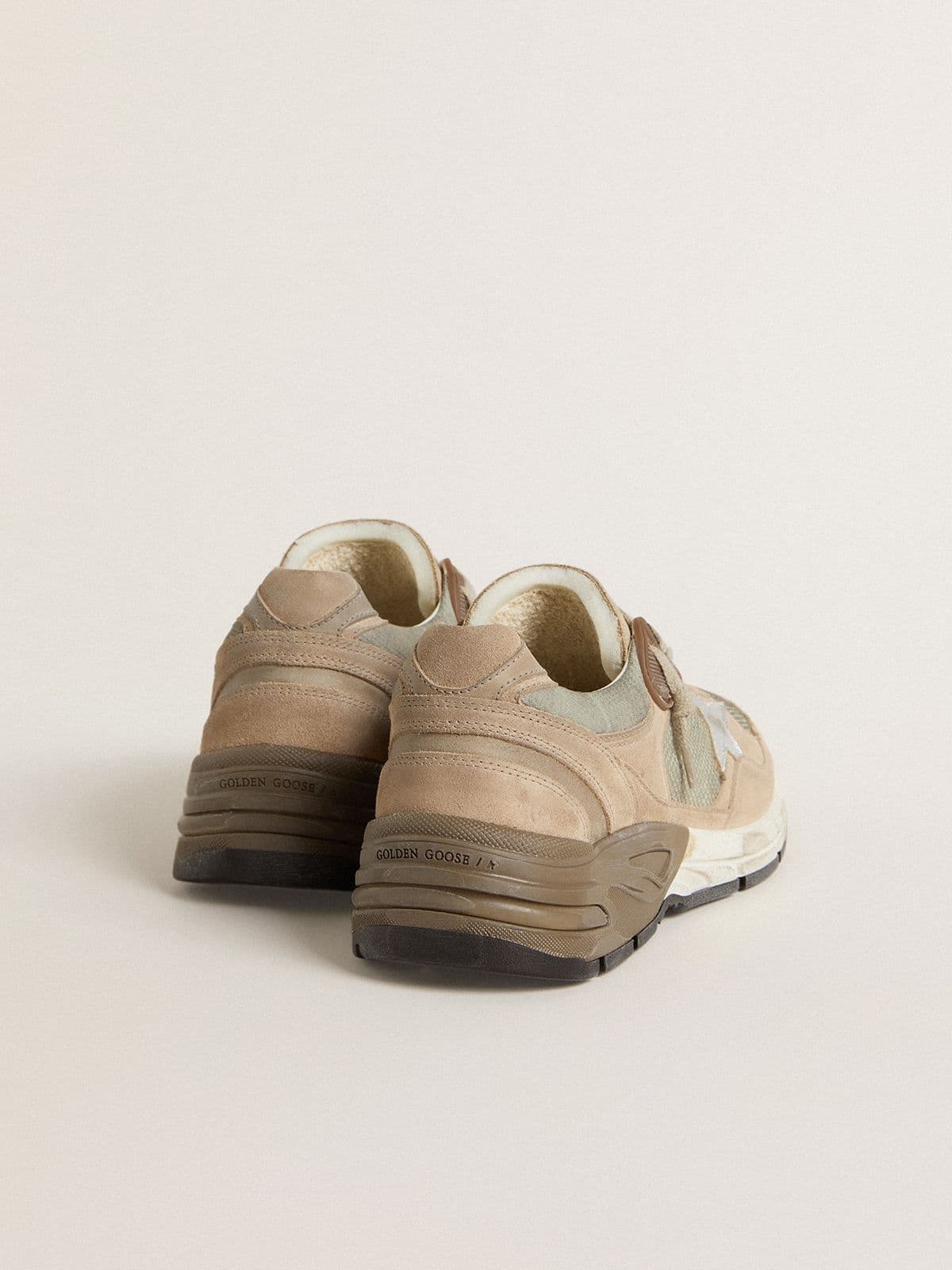 Golden Goose - Dad-Star Donna in rete e suede beige con stella in pelle argento in 