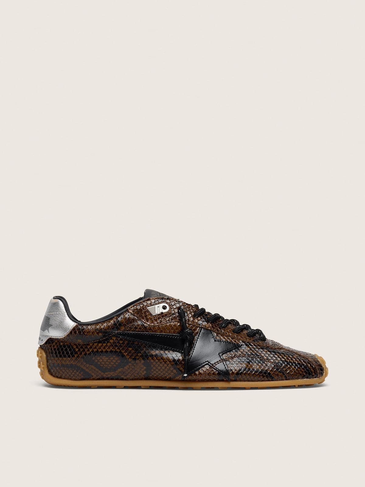 Golden Goose - Marathon Speed Damen aus Leder mit braunem Pythonprint, schwarzem Stern und silberfarbener Lederferse in 