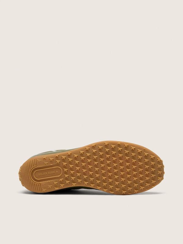 Golden Goose - Women&rsquo;s Marathon Speed in olive-green leather with cream star in 