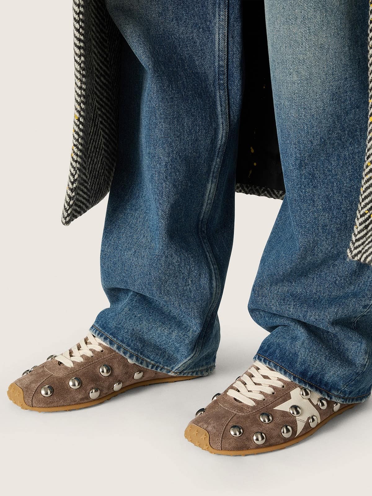 Golden Goose - Marathon Speed donna in suede grigio antracite con stella bianca e borchie metalliche in 
