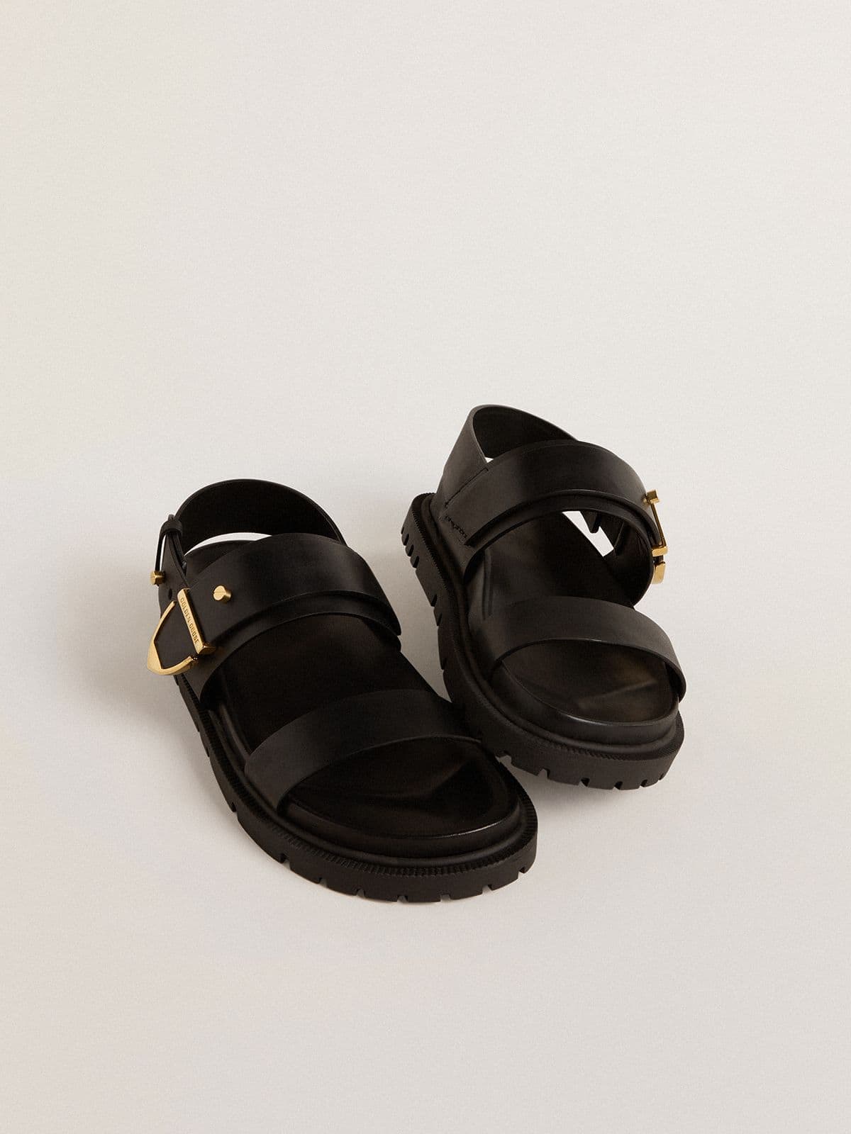 Golden Goose - Sandalo Lucy Donna in pelle lucida nera con fibbia in metallo dorato in 