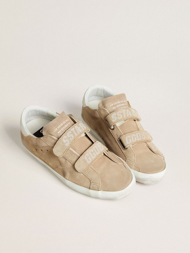 Golden Goose - Old School Damen aus beigem Rauleder mit Ferse aus wei&szlig;em Leder in 