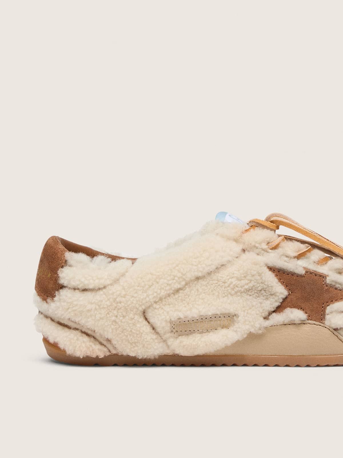 Golden Goose True-Star donna in shearling beige con stella color cuoio True-Star