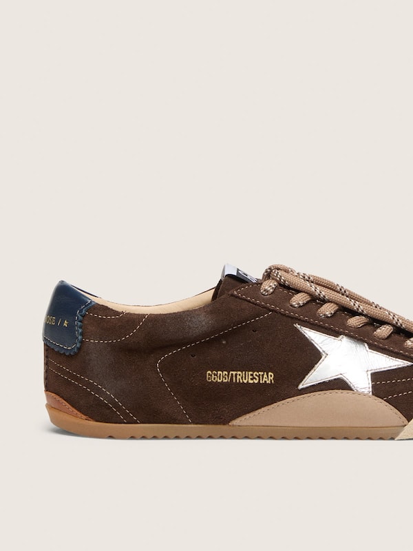 Golden Goose True-Star femme en cuir velours marron avec &eacute;toile argent&eacute;e True-Star brown woman