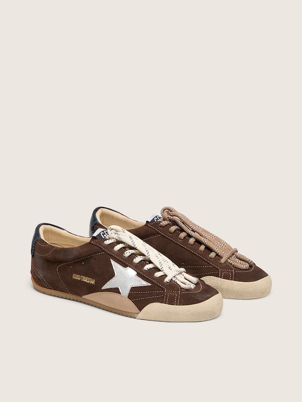 Golden Goose True-Star femme en cuir velours marron avec &eacute;toile argent&eacute;e True-Star brown woman