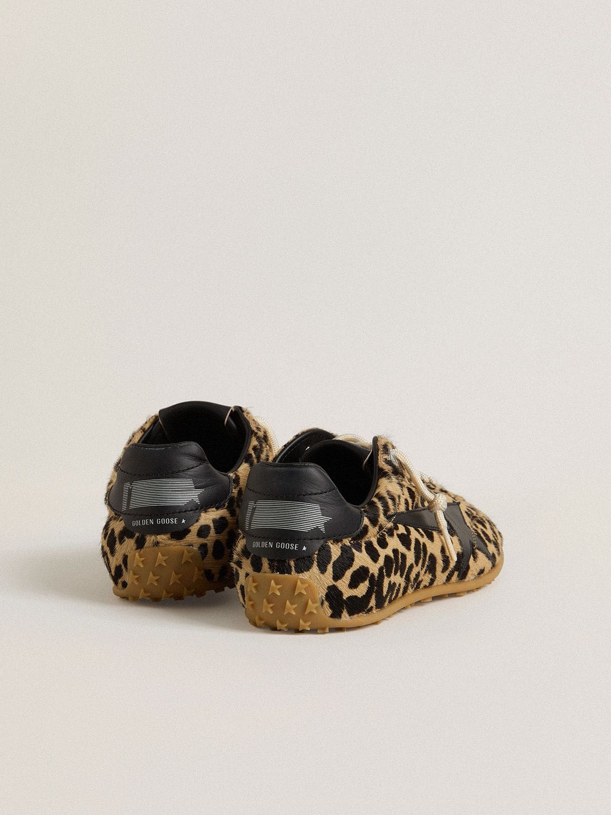 Golden Goose - 블랙 레더 스타 베이지 & 블랙 레오파드 프린트 포니스킨 여성 마라톤 스피드 in 