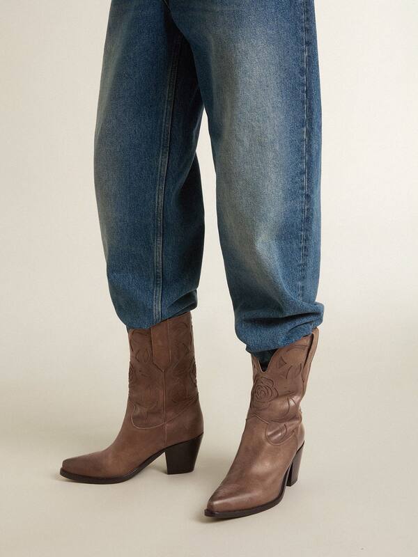 Golden Goose - Wish Star boots in dove-gray leather with tone-on-tone inlay details in 