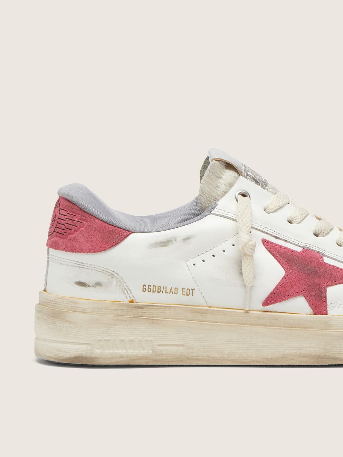 Golden Goose Stardan Damen aus wei&szlig;em Leder mit fuchsiafarbenem Stern Stardan pink woman