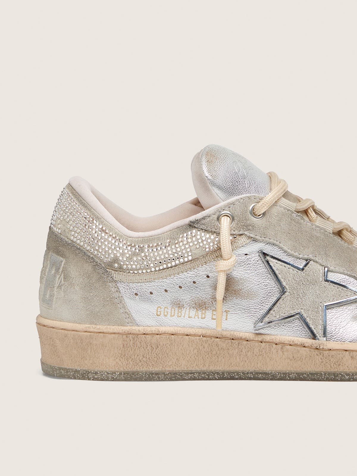 Golden Goose - Ball Star donna in pelle laminata argento con stella grigio chiaro e inserti con Swarovski in 