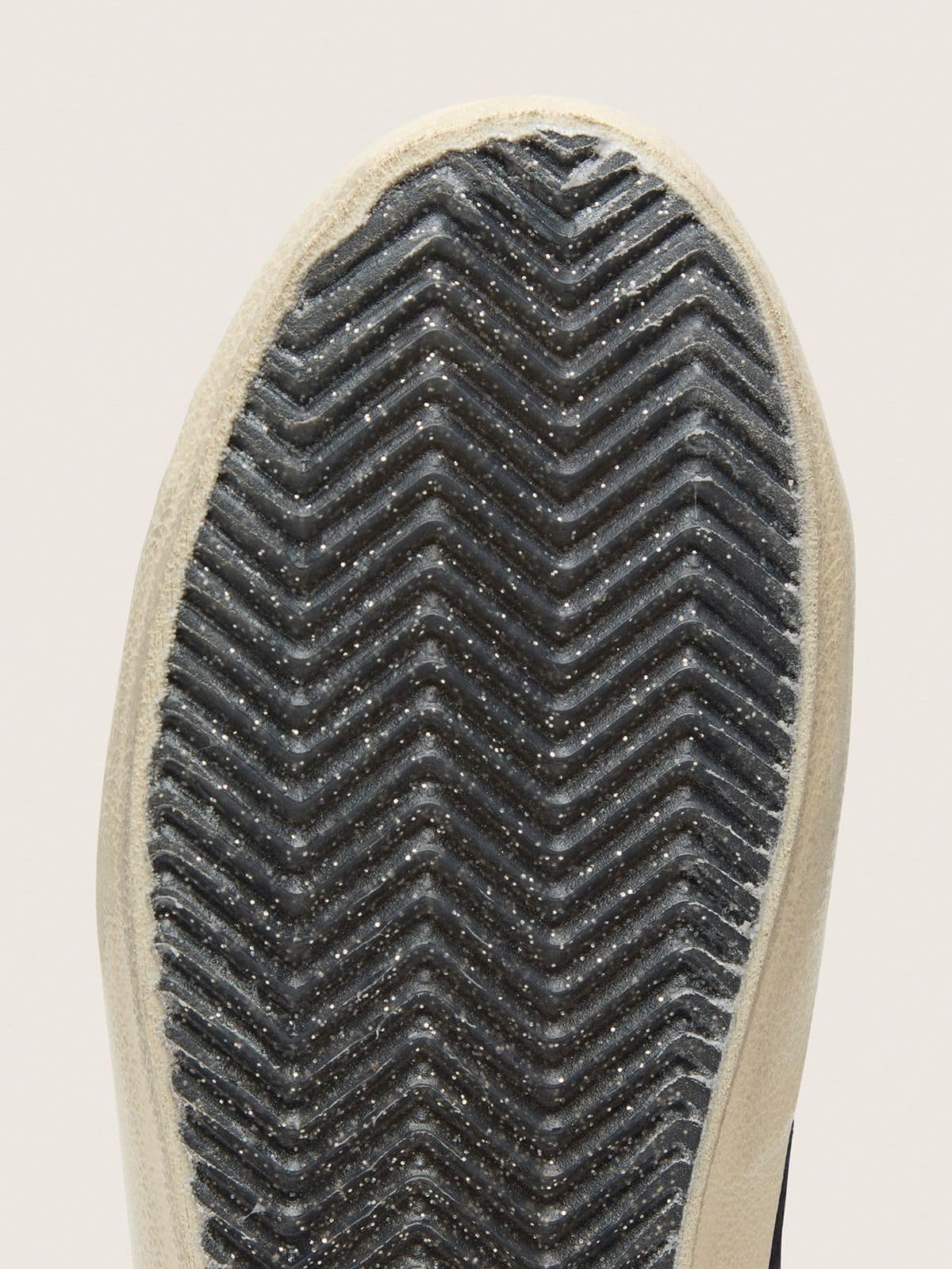 Golden Goose - Super-Star LTD pour femme en cuir velours noir avec étoile à paillettes noires et contrefort en cuir noir in 