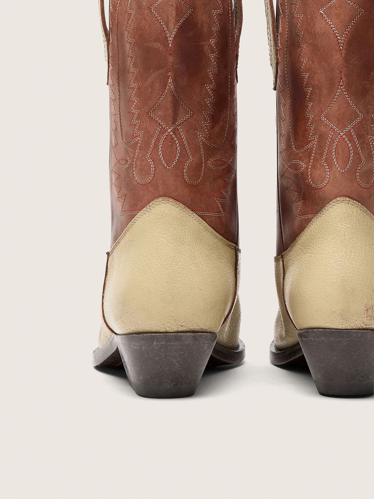 Golden Goose - Women&rsquo;s Wish Star low boots in beige and brown leather with embroidery in 