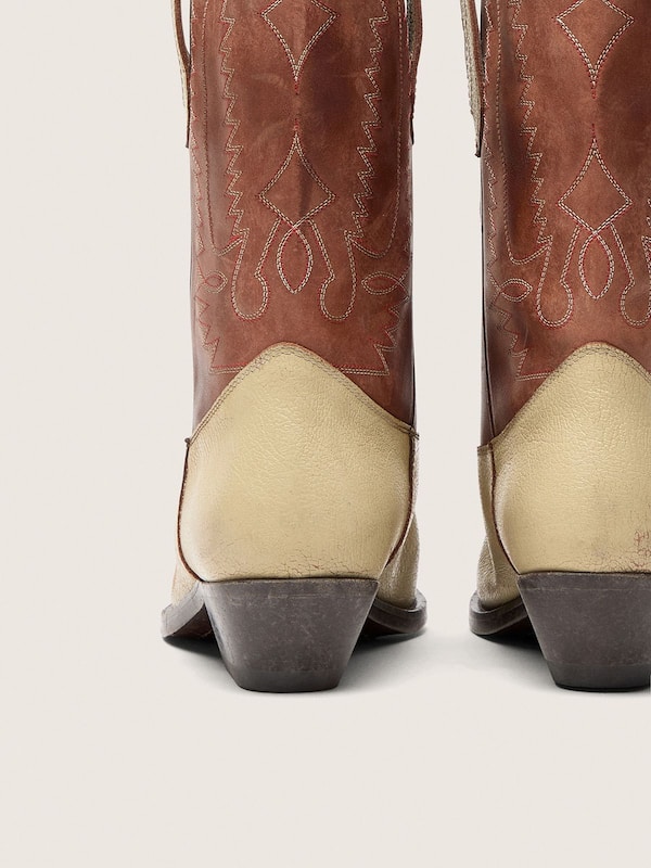 Golden Goose - Women&rsquo;s Wish Star low boots in beige and brown leather with embroidery in 