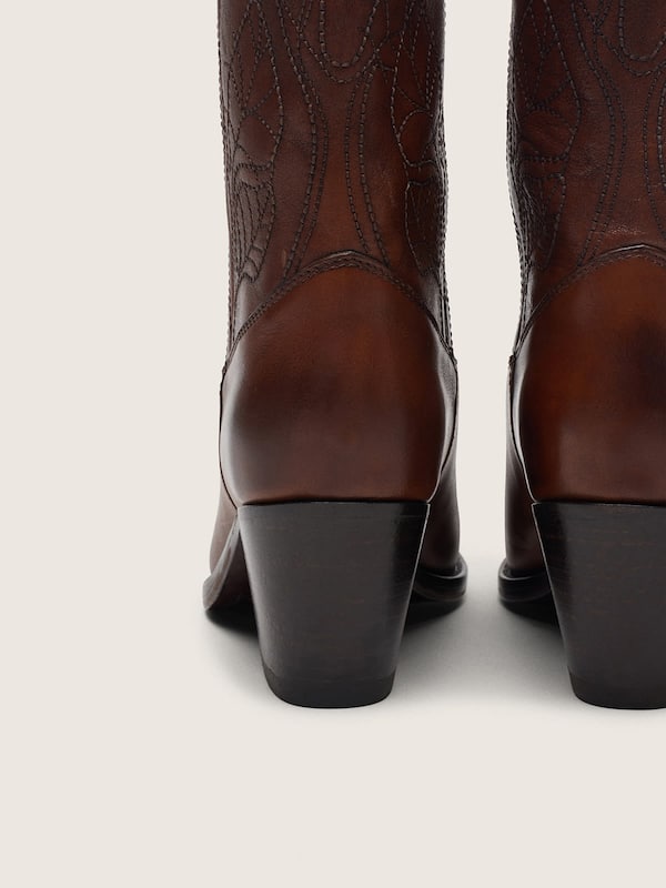 Golden Goose - Women's high Wish Star boots in brown leather with floral embroidery in 