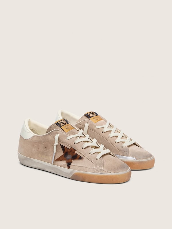 Women&rsquo;s Super-Star in beige suede with leopard-print star