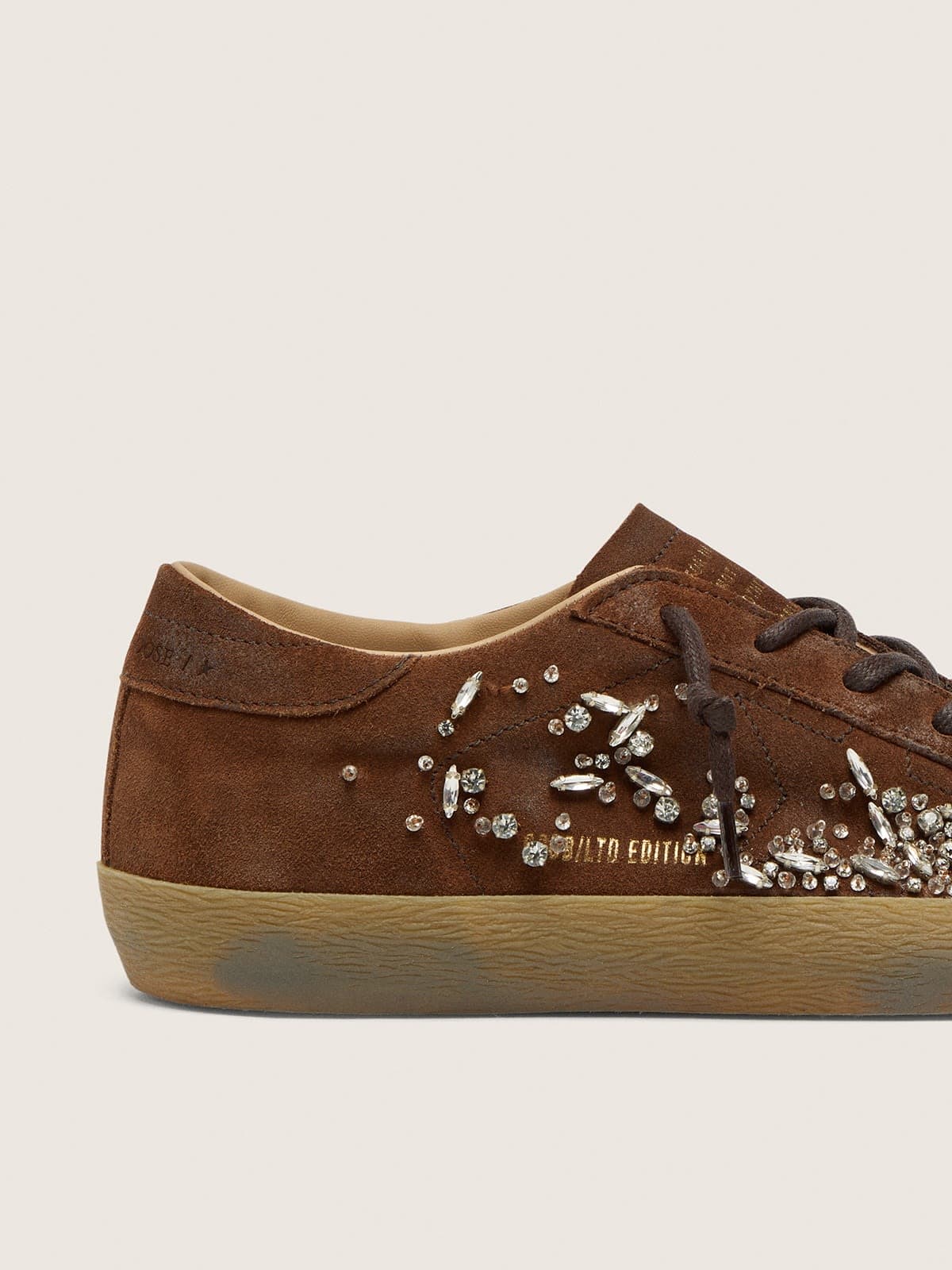 Golden Goose - Super-Star LTD donna in suede marrone con stella ricamata in ton-sur-ton e strass argento in 