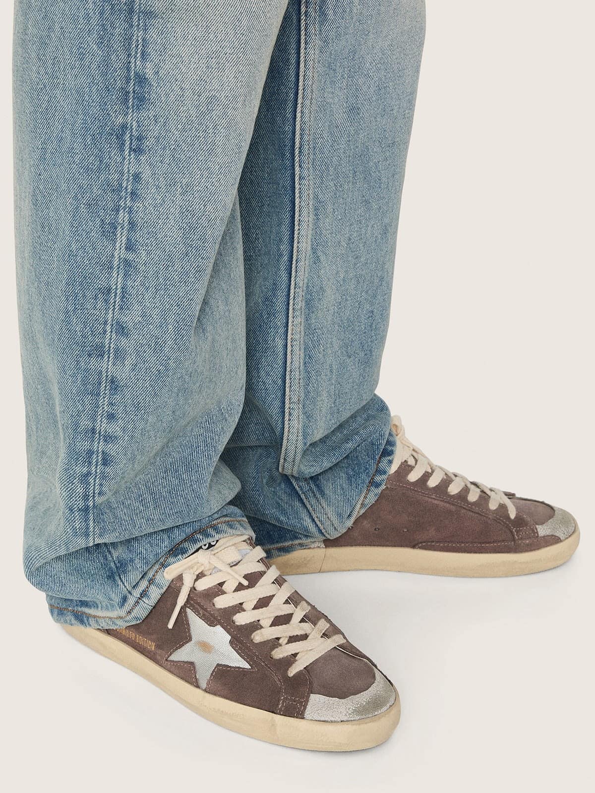 Super-Star LTD Damen aus lavendelfarbenem Rauleder mit silberfarbenem Stern