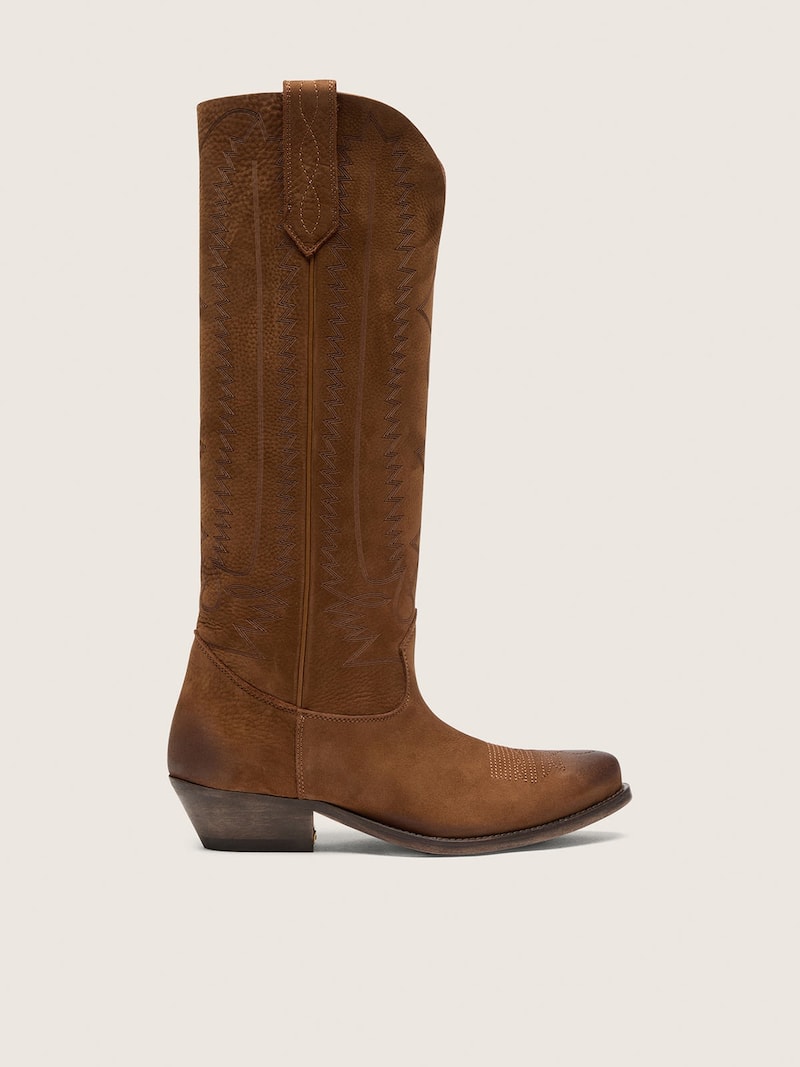 Botas Wish Star de piel marr&oacute;n con trama grabada a l&aacute;ser