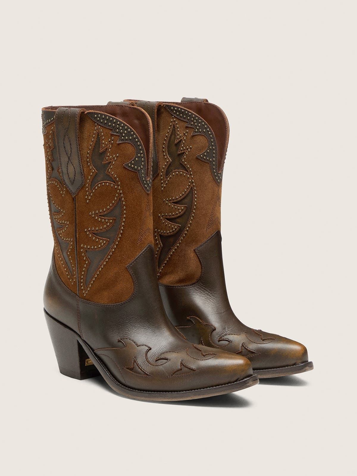 Golden Goose - '70 Wish Star low boots in brown leather with heel and micro-studs in 