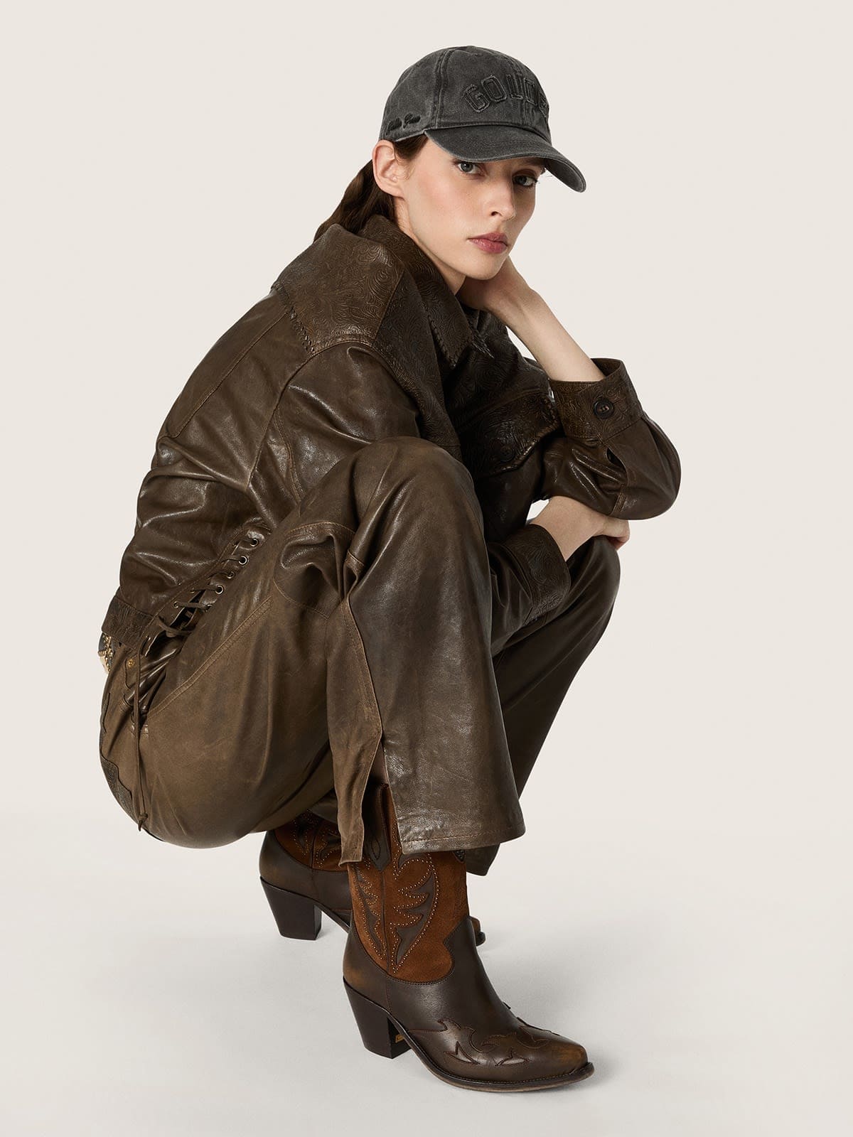 Golden Goose - '70 Wish Star low boots in brown leather with heel and micro-studs in 