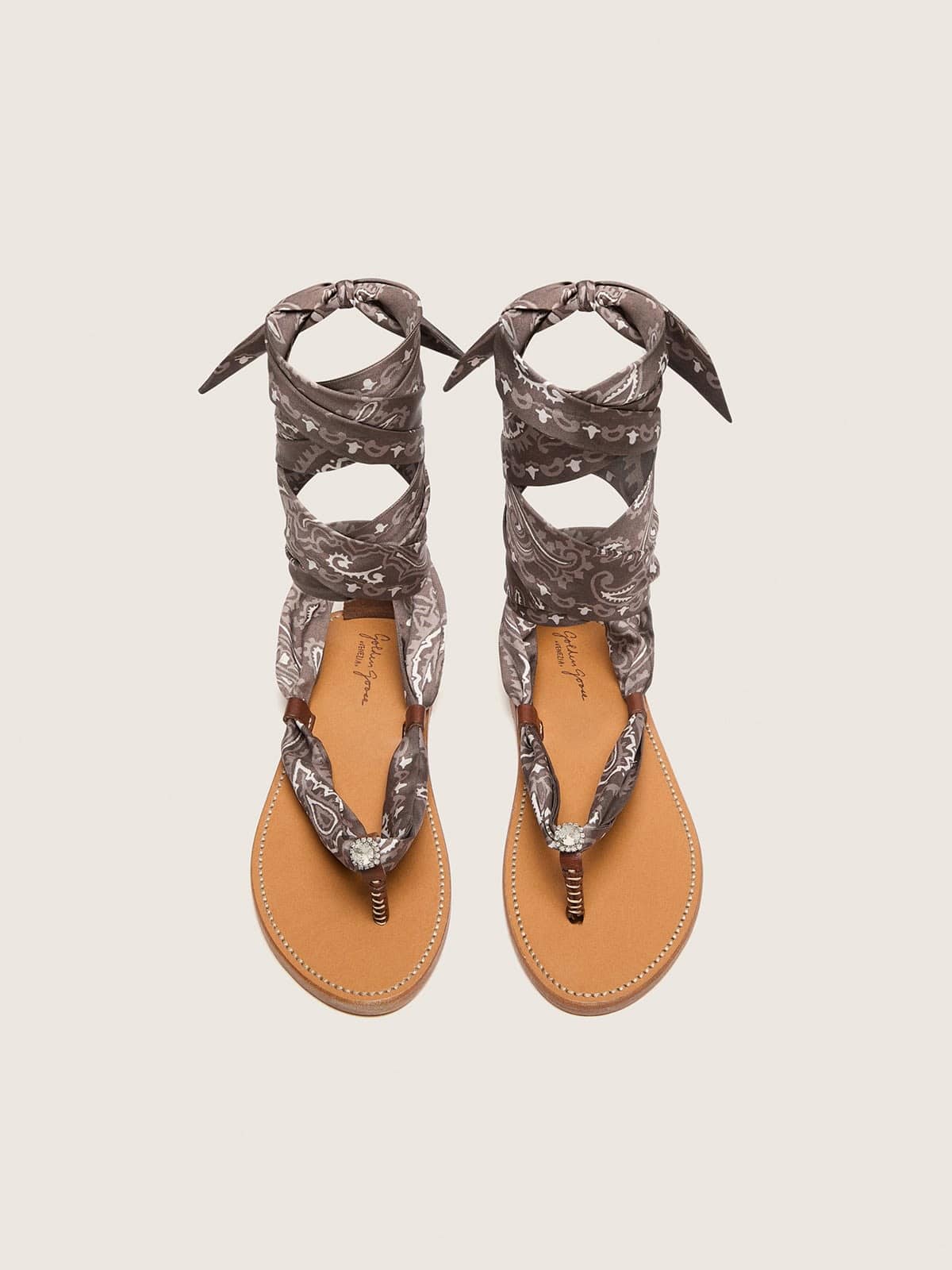 Golden Goose - Flache Damensandale mit grauem Paisleymuster und Schmuckdetail in 