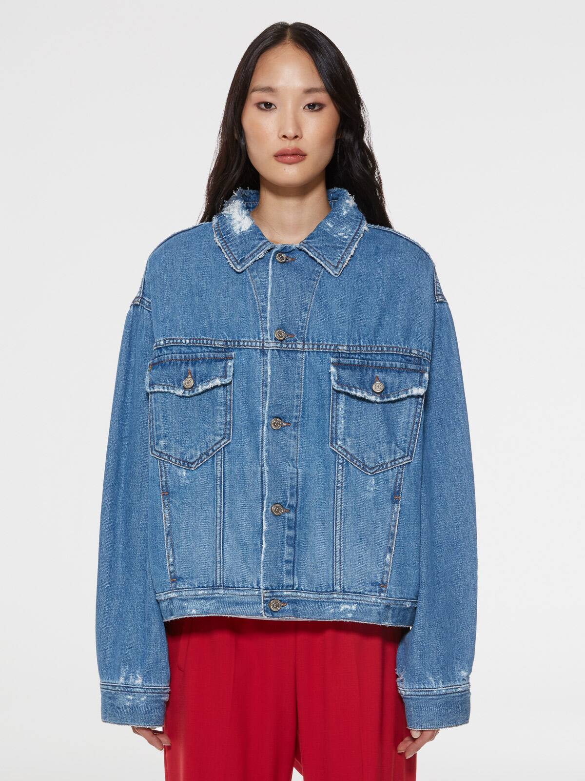 Golden Goose - Babette jacket in denim with contrasting lettering on the back in 