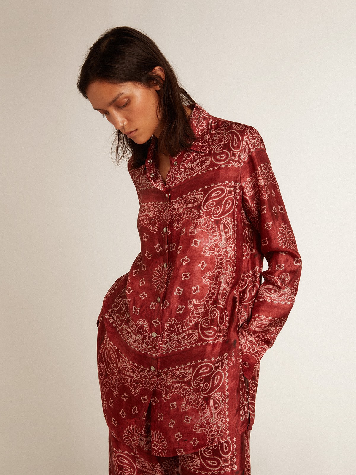 Golden Goose - Camicia pigiama da donna color bordeaux con stampa paisley in 