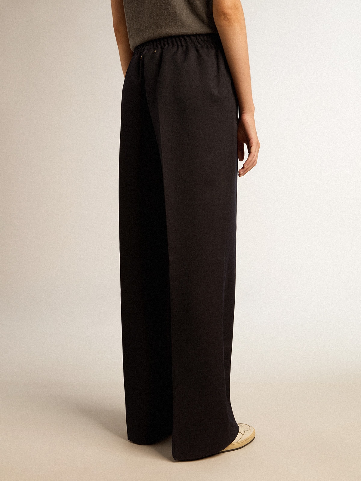 Golden Goose - Women&rsquo;s sweatpants in dark blue wool gabardine in 