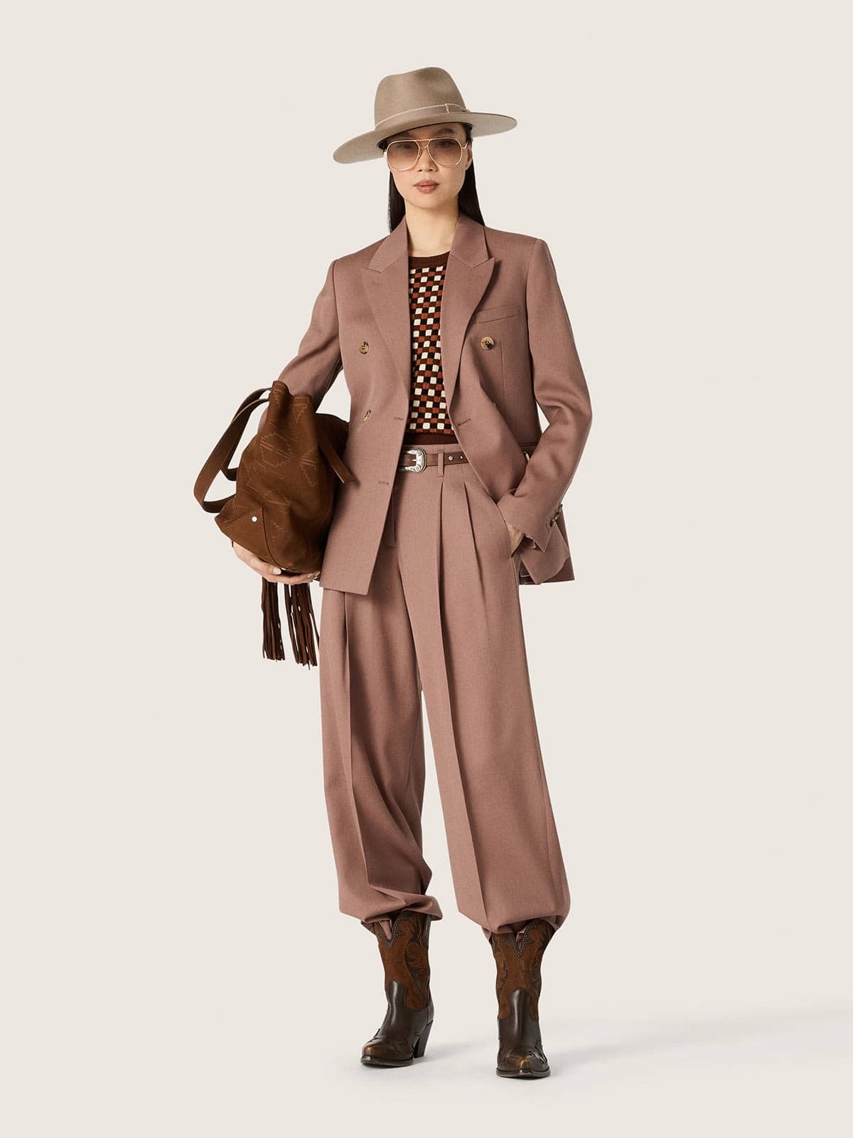 Blazer feminino de abotoamento duplo de l&atilde; rosa p&aacute;lido