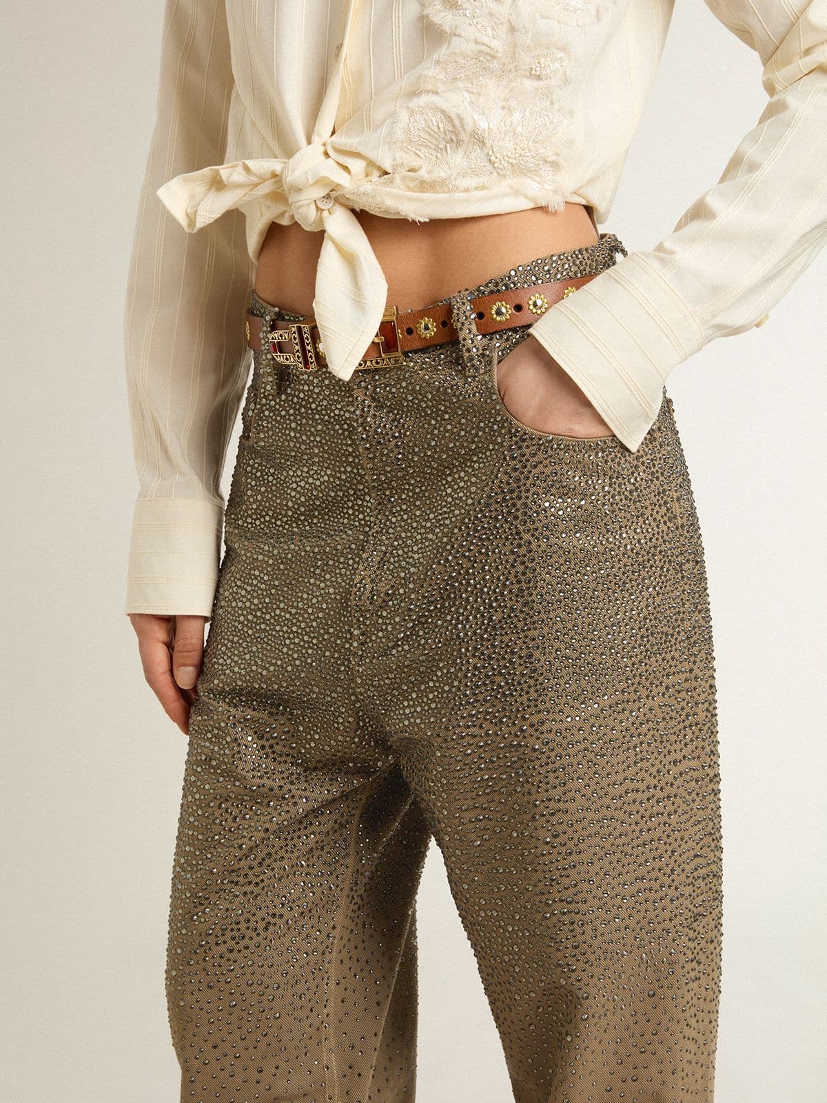 パンツ GOLDEN  Woman Pants Beige GWP00844P00167915103 Ecru pants with transparent all-over sequins